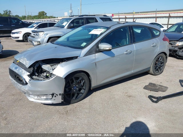 Ford FOCUS SE 2016 1FADP3K25GL307210 Image 2