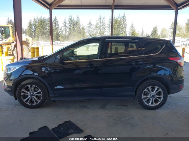 Ford ESCAPE SE 2017 1FMCU9GD6HUC55783 Image 14