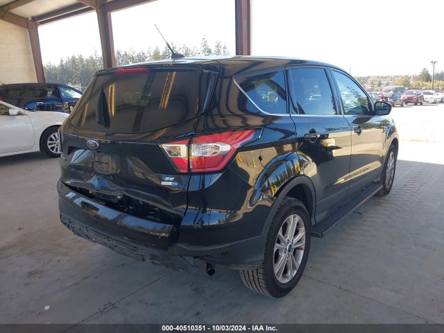 Ford ESCAPE SE 2017 1FMCU9GD6HUC55783 Image 4