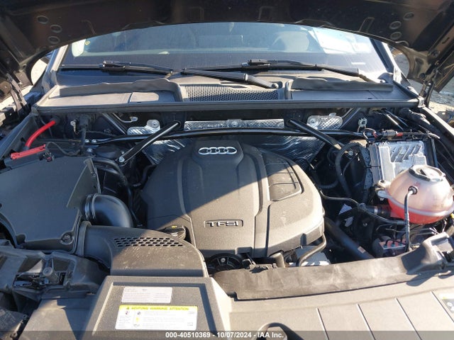 WA1ANAFY2J2100044 Audi Q5 2.0t Premium/2.0t Tech Premium