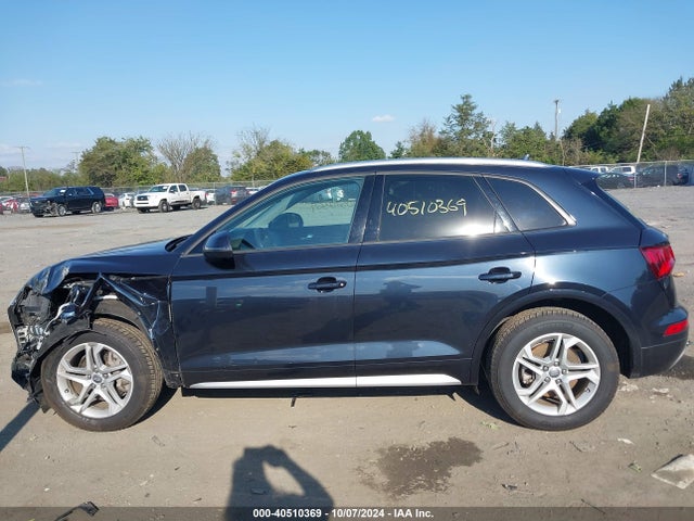 WA1ANAFY2J2100044 Audi Q5 2.0t Premium/2.0t Tech Premium