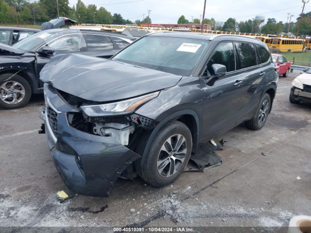 5TDGZRBH0LS039622 Toyota Highlander Xle