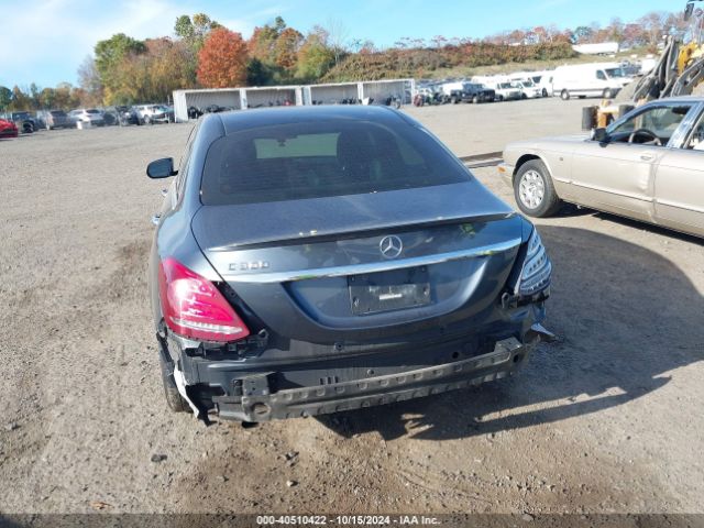 55SWF4JB6FU077173 Mercedes-Benz C 300 Luxury/sport
