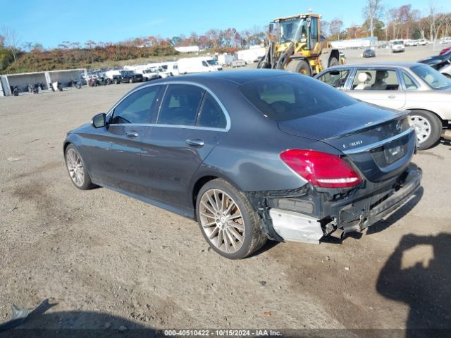 55SWF4JB6FU077173 Mercedes-Benz C 300 Luxury/sport