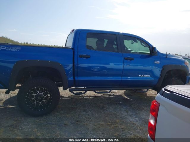 5TFDW5F13JX705753 Toyota Tundra Sr5 5.7l V8