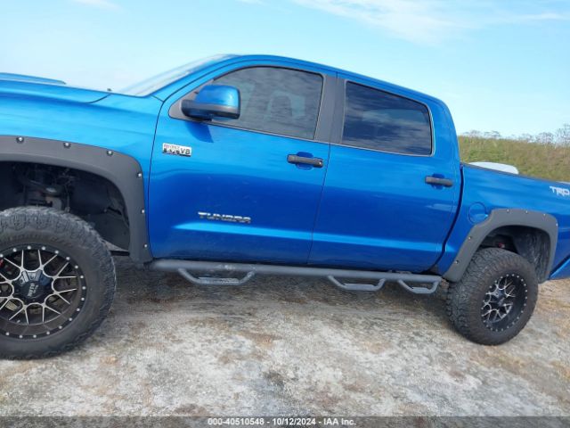 5TFDW5F13JX705753 Toyota Tundra Sr5 5.7l V8