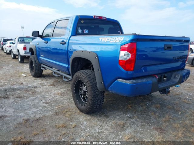 5TFDW5F13JX705753 Toyota Tundra Sr5 5.7l V8