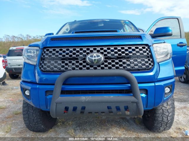 5TFDW5F13JX705753 Toyota Tundra Sr5 5.7l V8