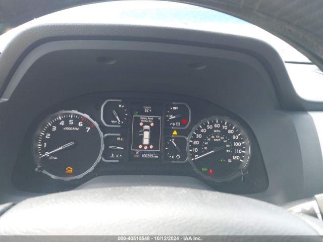 5TFDW5F13JX705753 Toyota Tundra Sr5 5.7l V8