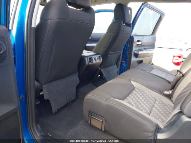5TFDW5F13JX705753 Toyota Tundra Sr5 5.7l V8