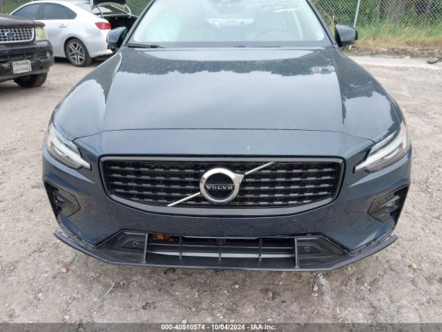 7JRL12FZ6NG165160 Volvo S60 B5 Momentum