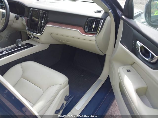 7JRL12FZ6NG165160 Volvo S60 B5 Momentum