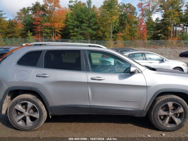 1C4PJMDX7KD228809 Jeep Cherokee Limited 4x4