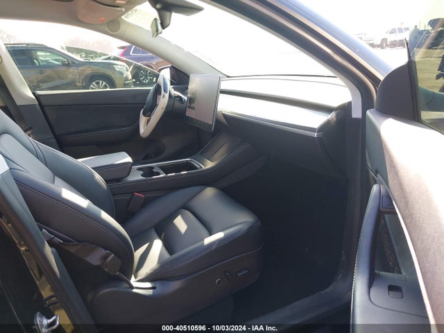 2021 TESLA MODEL Y 5YJYGDEE1MF142665 Photo 4