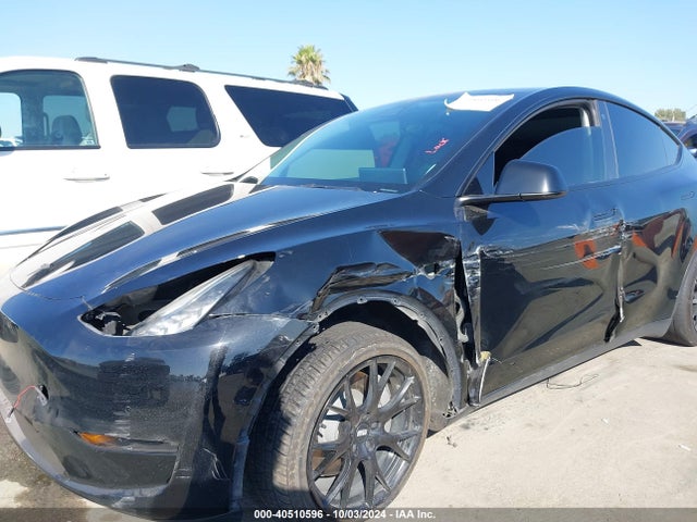 2021 TESLA MODEL Y 5YJYGDEE1MF142665 Photo 5