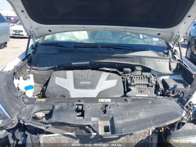 KM8SNDHF8HU223669 Hyundai Santa Fe Se