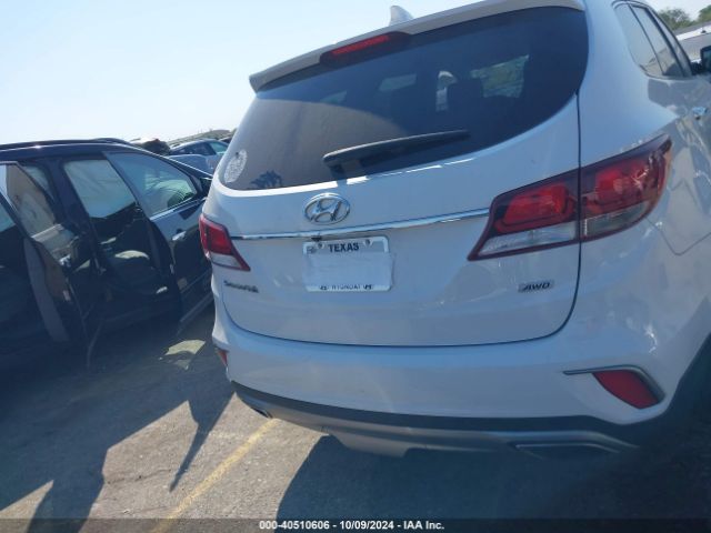 KM8SNDHF8HU223669 Hyundai Santa Fe Se