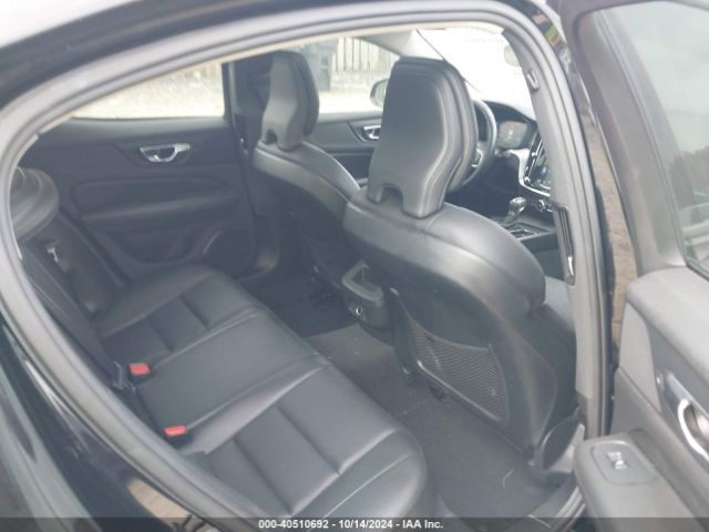 7JRA22TK6KG018330 Volvo S60 T6 Momentum
