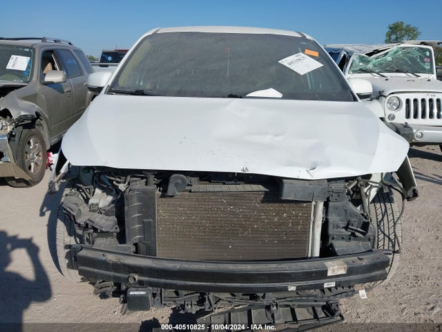 KIA SEDONA LX 2017 KNDMB5C12H6322998 Image 13