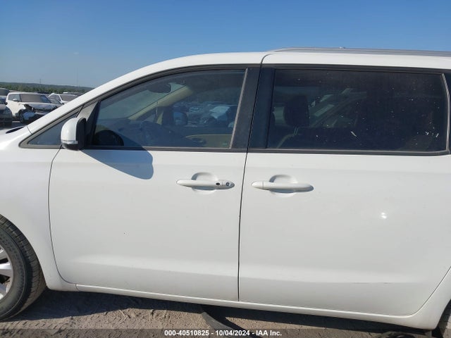 KIA SEDONA LX 2017 KNDMB5C12H6322998 Image 15