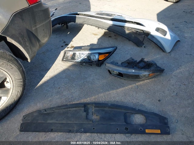 KIA SEDONA LX 2017 KNDMB5C12H6322998 Image 12