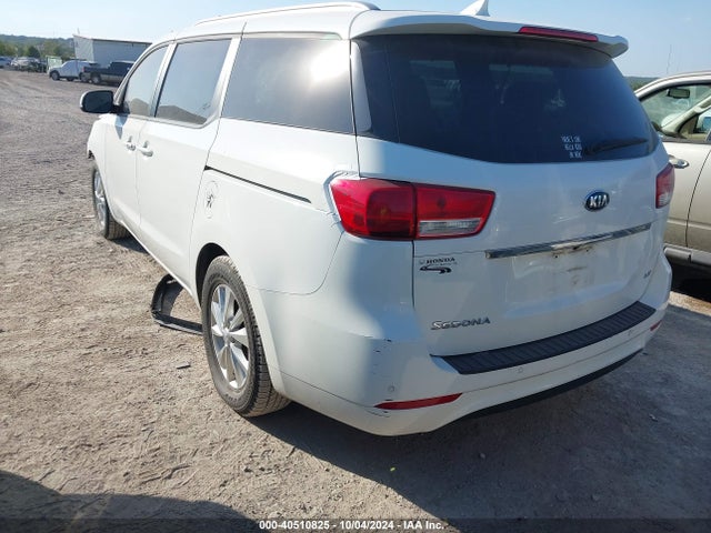 KIA SEDONA LX 2017 KNDMB5C12H6322998 Image 3
