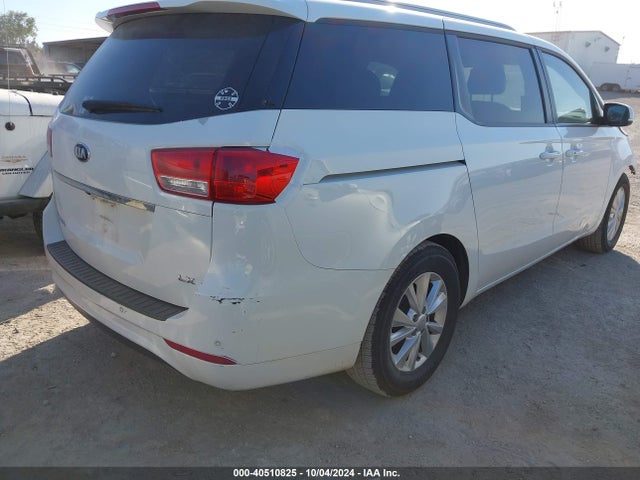 KIA SEDONA LX 2017 KNDMB5C12H6322998 Image 4