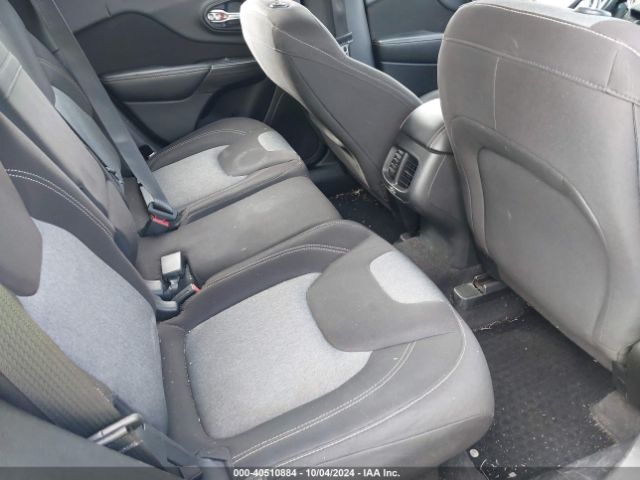 1C4PJMAB4EW218689 Jeep Cherokee Sport