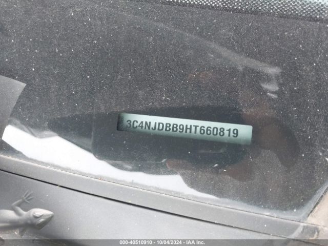 3C4NJDBB9HT660819 Jeep New Compass Latitude 4x4