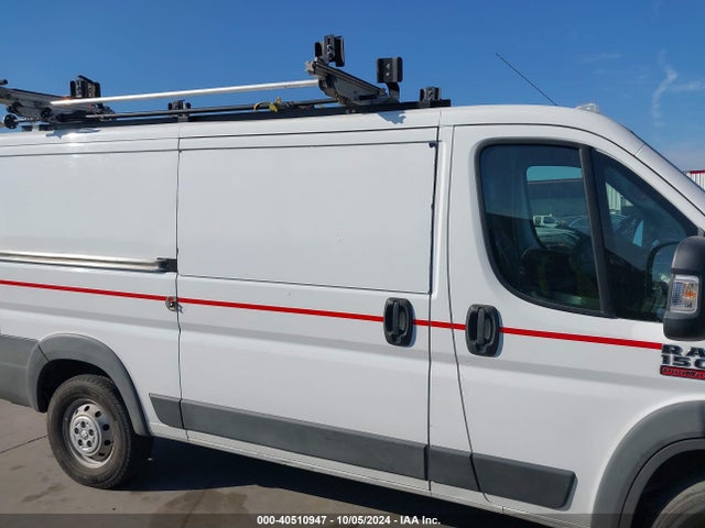 3C6TRVAG3JE145013 RAM Promaster 1500 Low Roof 136 Wb