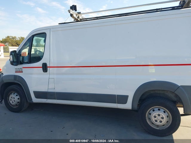 3C6TRVAG3JE145013 RAM Promaster 1500 Low Roof 136 Wb
