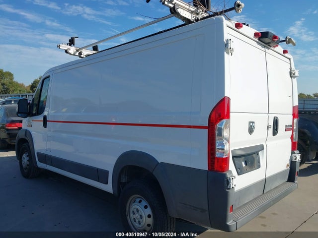 3C6TRVAG3JE145013 RAM Promaster 1500 Low Roof 136 Wb