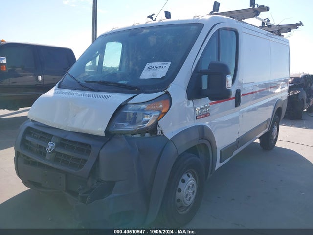 3C6TRVAG3JE145013 RAM Promaster 1500 Low Roof 136 Wb