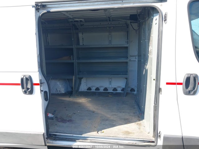 3C6TRVAG3JE145013 RAM Promaster 1500 Low Roof 136 Wb