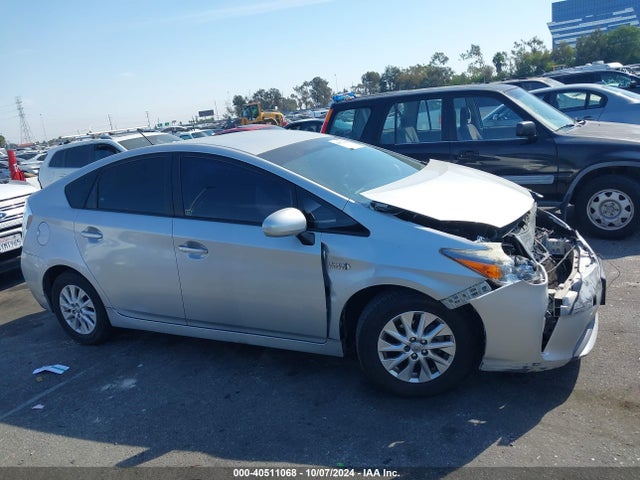 Toyota PRIUS PLUG-IN 2015 JTDKN3DP4F3072331 Image 13