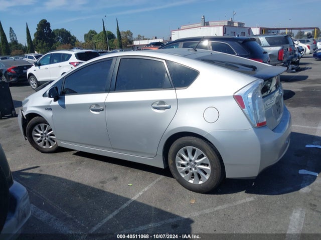 Toyota PRIUS PLUG-IN 2015 JTDKN3DP4F3072331 Image 14