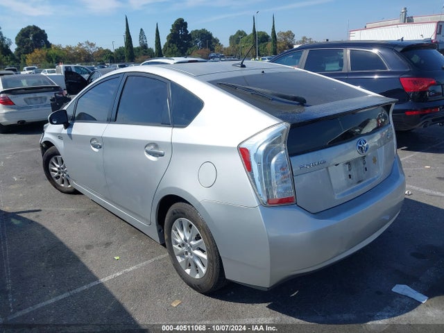 Toyota PRIUS PLUG-IN 2015 JTDKN3DP4F3072331 Image 3