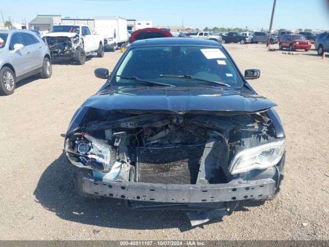 2C3CCAAGXGH211982 Chrysler 300 Limited
