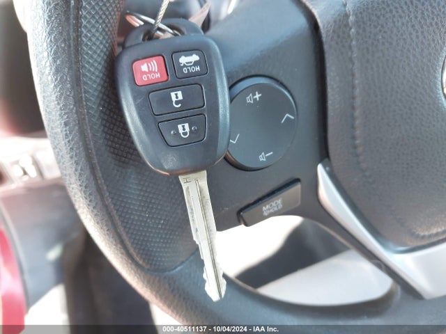 Toyota COROLLA LE 2018 2T1BURHE5JC990734 Image 11