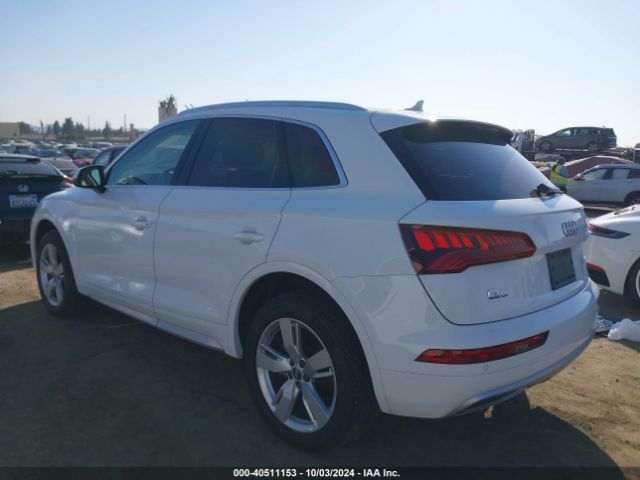 WA1BNAFY5J2076679 Audi Q5 2.0t Premium/2.0t Tech Premium