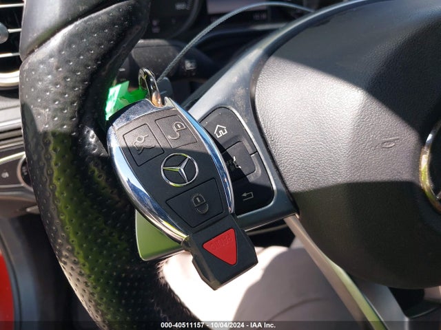 WDDWJ4KB9HF381665 Mercedes-Benz C 300 4matic