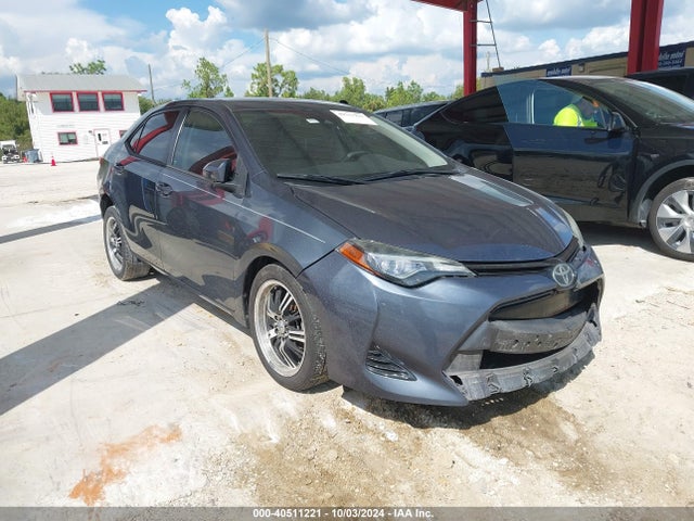 Toyota COROLLA LE 2018 2T1BURHE5JC978163 Image 1
