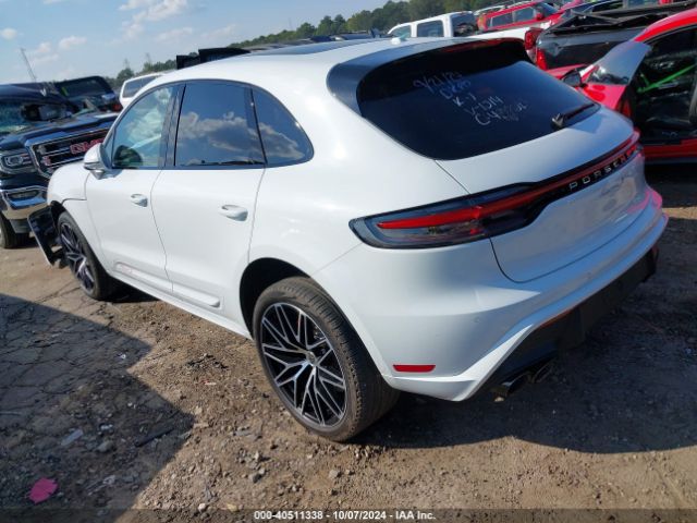 2022 PORSCHE MACAN WP1AG2A58NLB21014 Photo 2