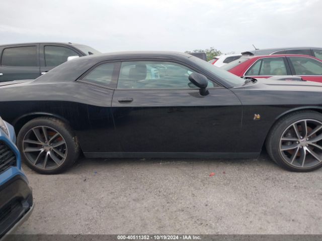 2C3CDZFJ6GH279258 Dodge Challenger 392 Hemi Scat Pack Shaker