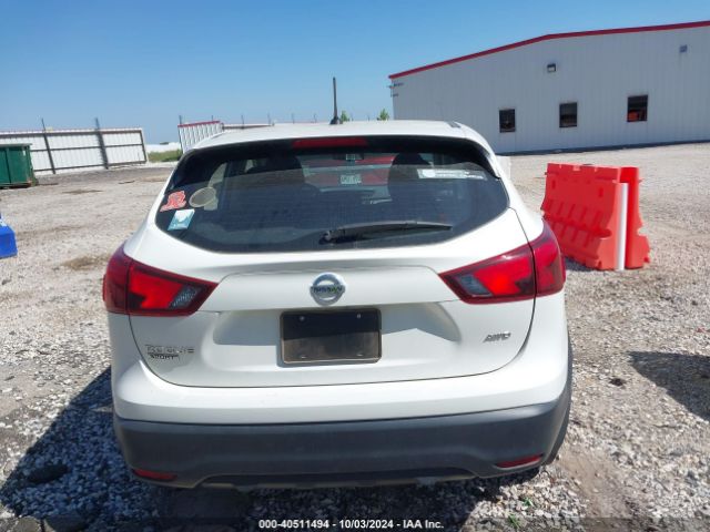 JN1BJ1CR0HW139515 Nissan Rogue Sport S