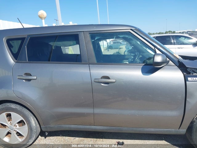 KIA Soul 2016 KNDJN2A2XG7281677 Image 13