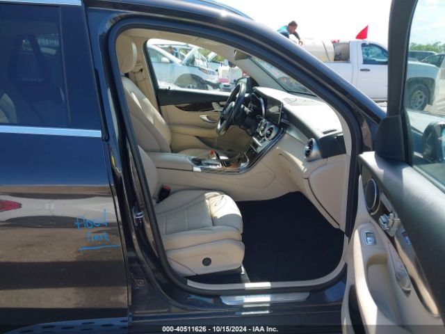 W1N0G8DBXNV328695 Mercedes-Benz Glc 300 Suv