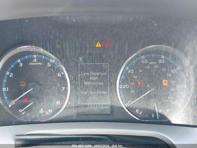 Toyota Rav4 Limited 2018 2T3YFREV2JW496023 Image 7