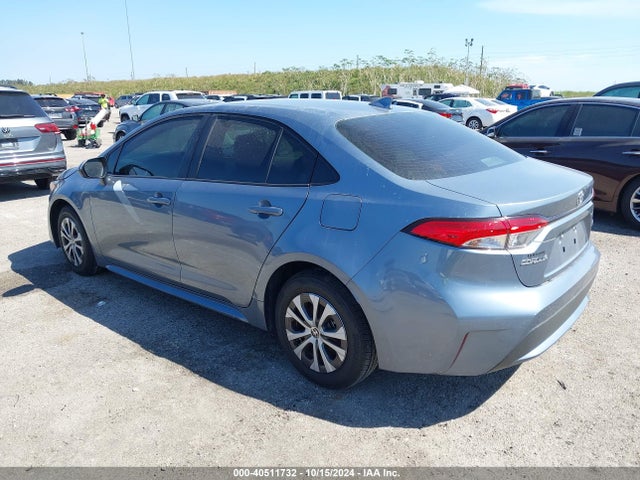 Toyota Corolla Hybrid Le 2022 JTDEAMDEXNJ061356 Image 3
