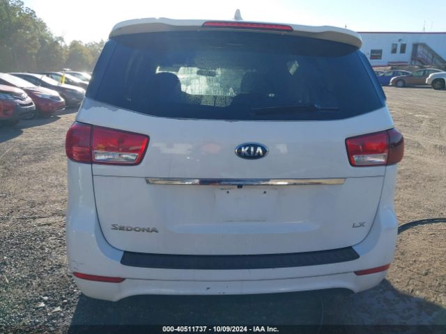 KNDMB5C16G6103511 KIA SEDONA LX